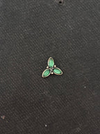 Three Leaf Green Nosepin