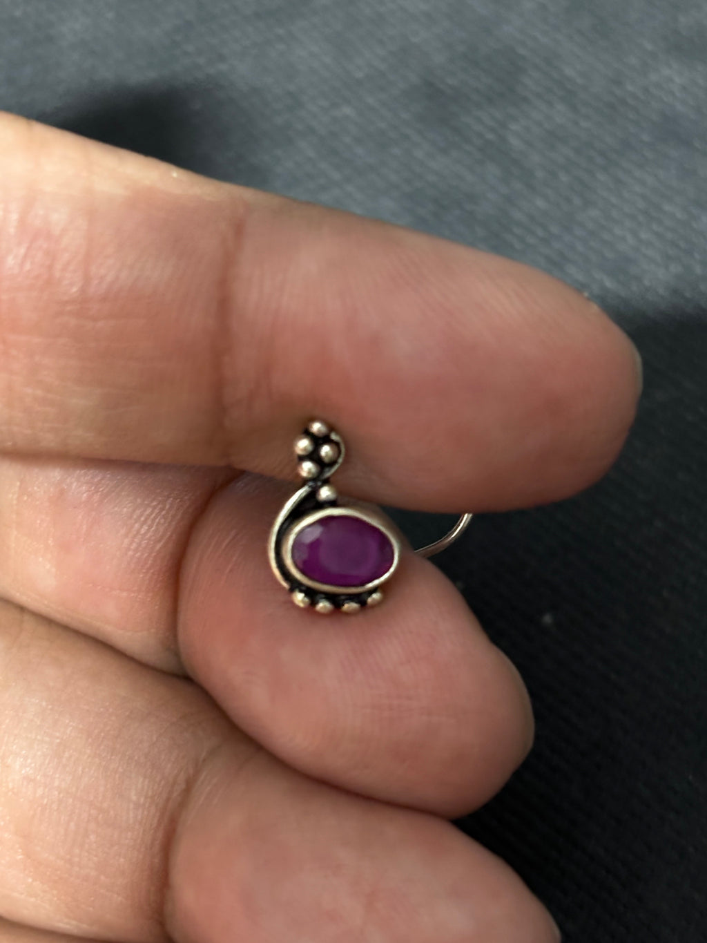 Silver Magenta Stone Nosepin