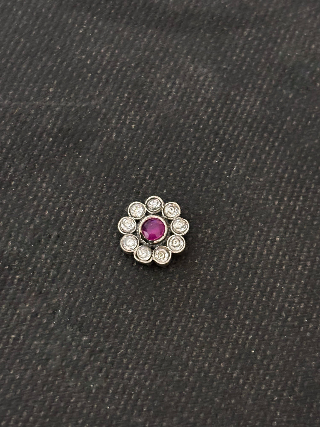 Stone Silver Flower Nosepin