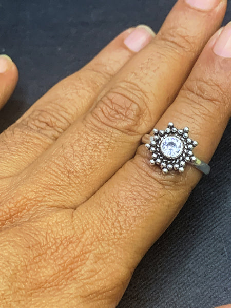 Silver Flower Zircon Toering