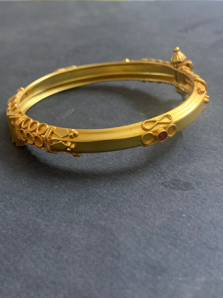 Gold Polished Silver Kodava Single Bangle