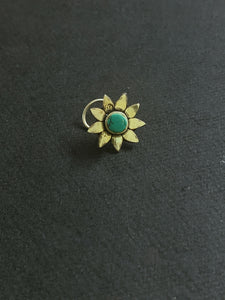 Flower Shaped Nosepin