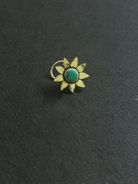 Flower Shaped Nosepin