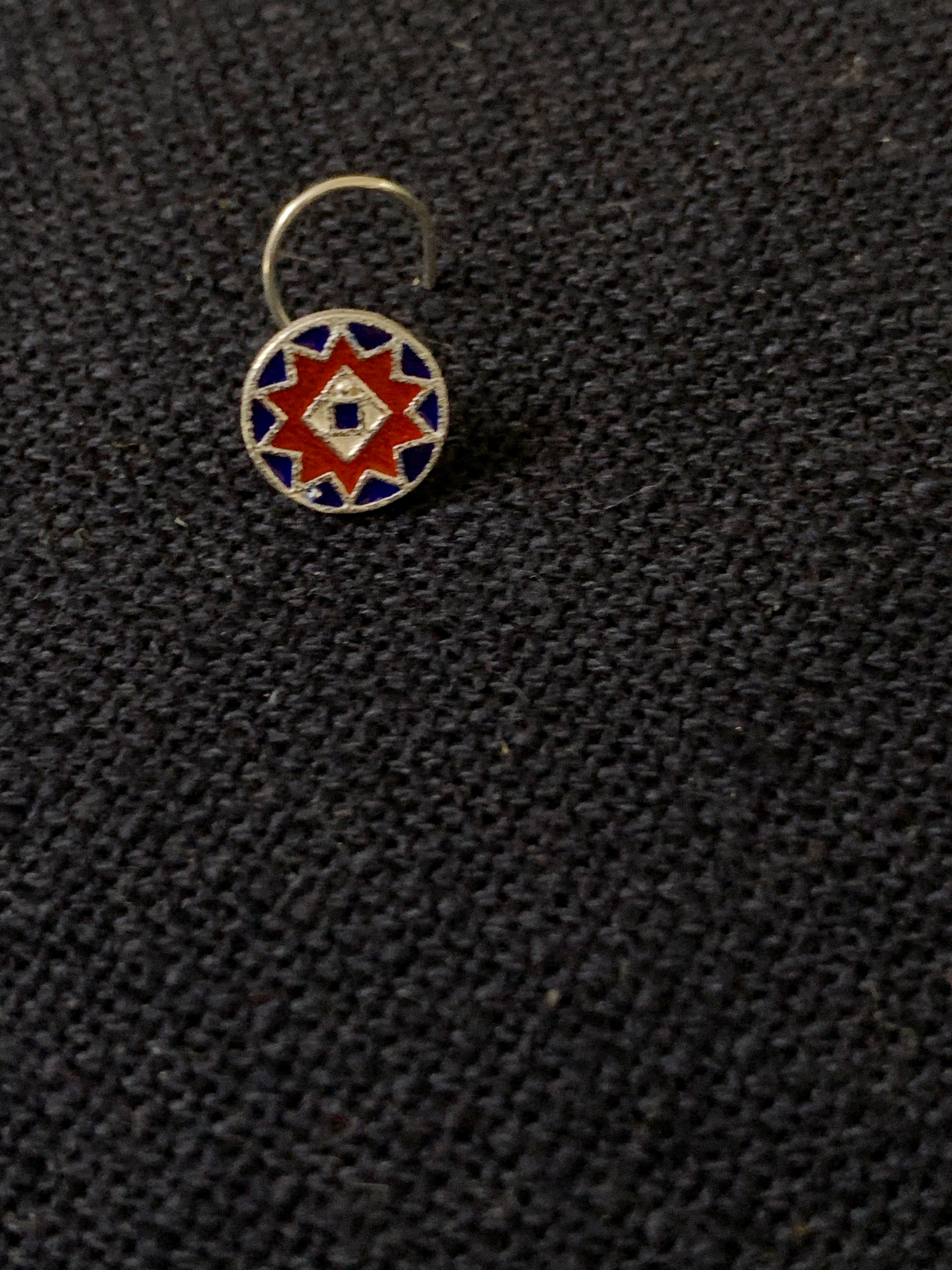 Blue Maroon Star Enamled Nosepin