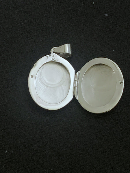 Round Openable Pendant