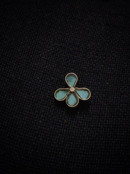 Four Tear Drop Nosepin