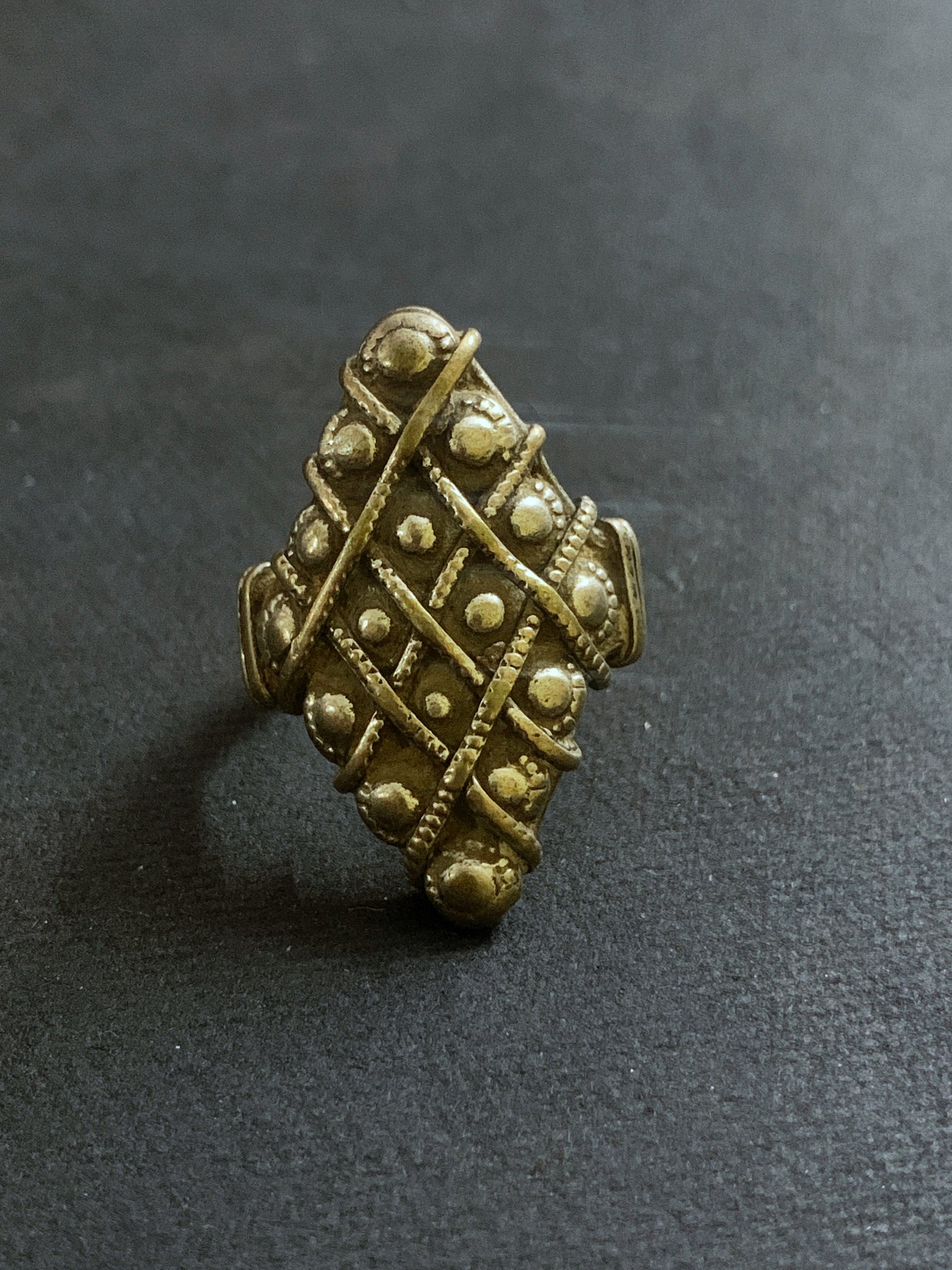 Vintage Checked Finger Ring